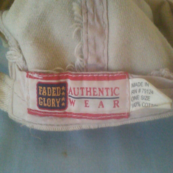 Beige cap - Picture 3 of 3